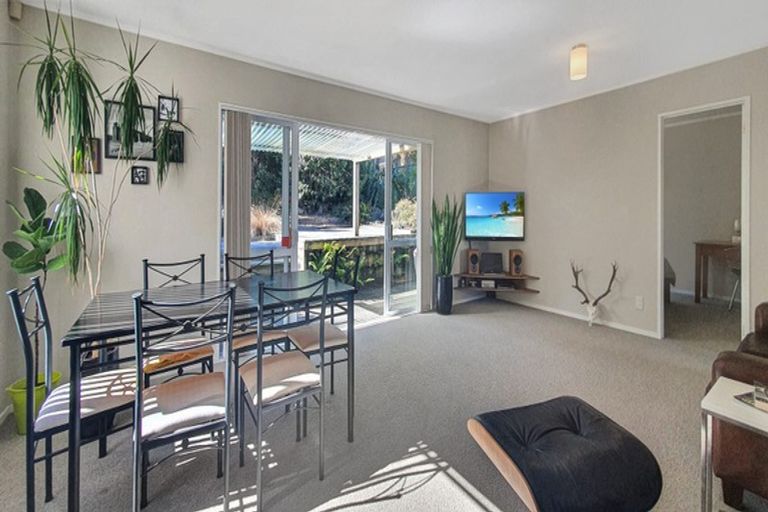 Photo of property in 43a Central Park Drive, Te Atatu South, Auckland, 0610