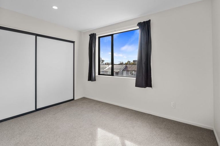 Photo of property in 90c Mathesons Road, Phillipstown, Christchurch, 8011