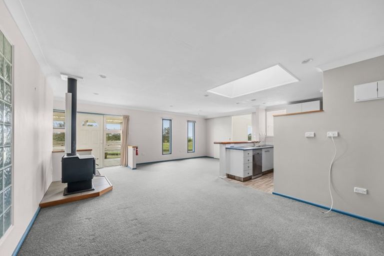 Photo of property in 55 Matarikoriko Road, Brixton, Waitara, 4382