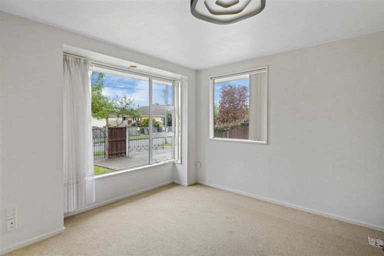 Photo of property in 22 Flay Crescent, Burnside, Christchurch, 8053