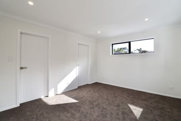 Photo of property in 210a Forrest Hill Road, Forrest Hill, Auckland, 0620