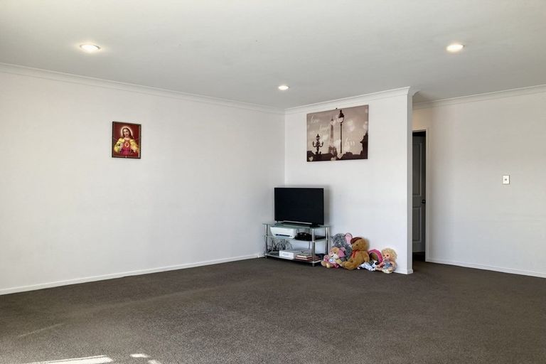 Photo of property in 20 Mili Way, Ranui, Auckland, 0612