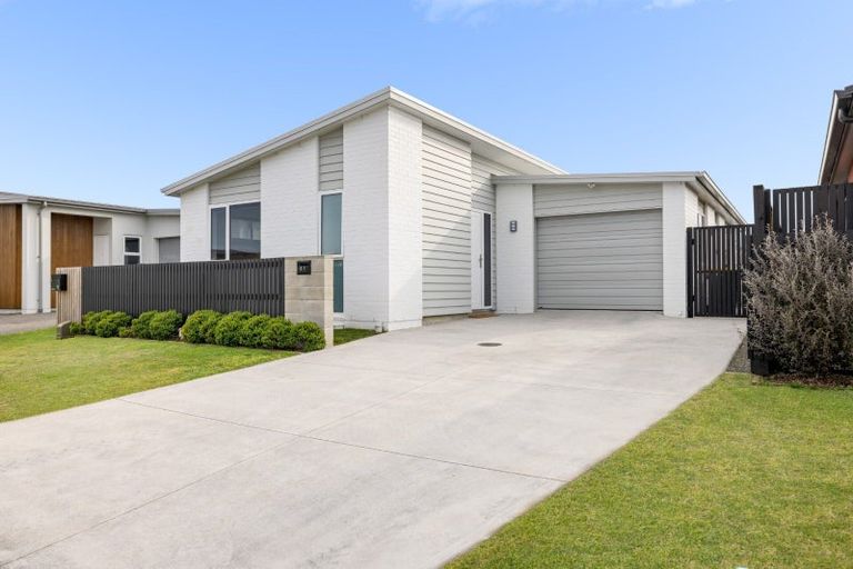 Photo of property in 21 Bale Close, Papamoa, 3118