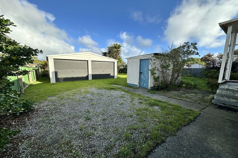 Photo of property in 141 Puriri Street, Castlecliff, Whanganui, 4501