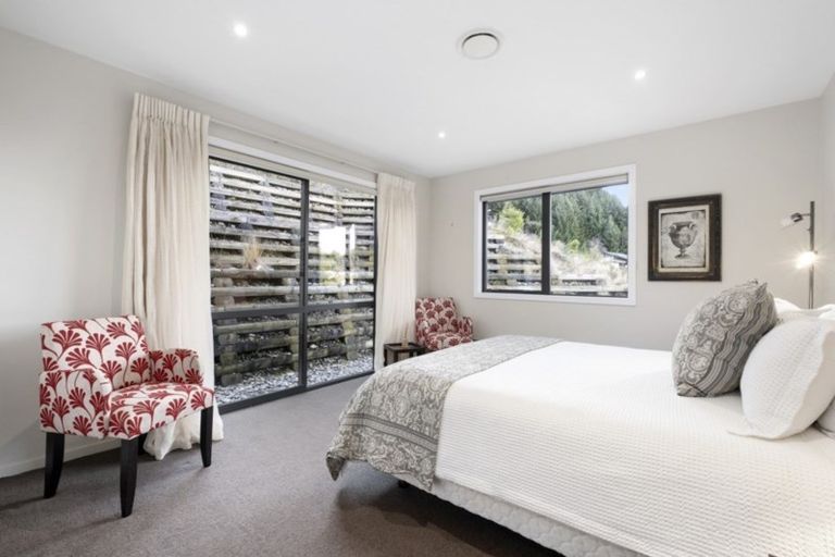 Photo of property in 49b Dart Place, Fernhill, Queenstown, 9300