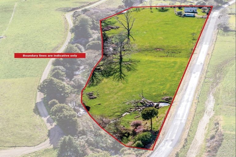 Photo of property in 2445 Tarata Road, Tarata, Inglewood, 4387