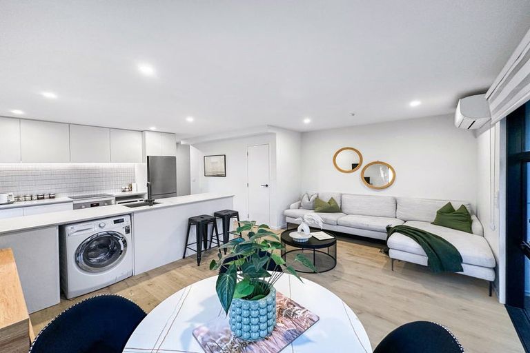 Photo of property in 209a Cranford Street, St Albans, Christchurch, 8014