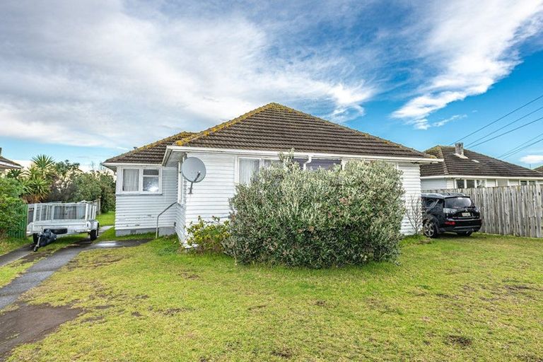 Photo of property in 143 Puriri Street, Castlecliff, Whanganui, 4501