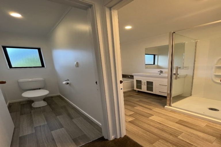 Photo of property in 5/16 South Street, Papakura, 2110