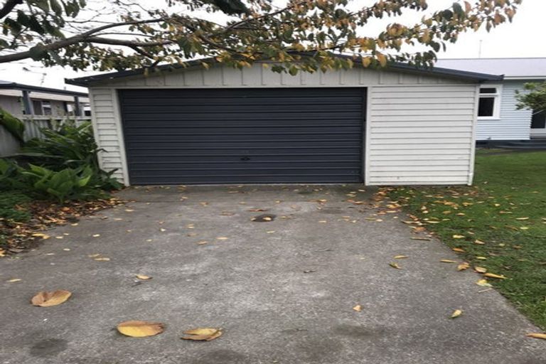 Photo of property in 14 Hinton Road, Taradale, Napier, 4112