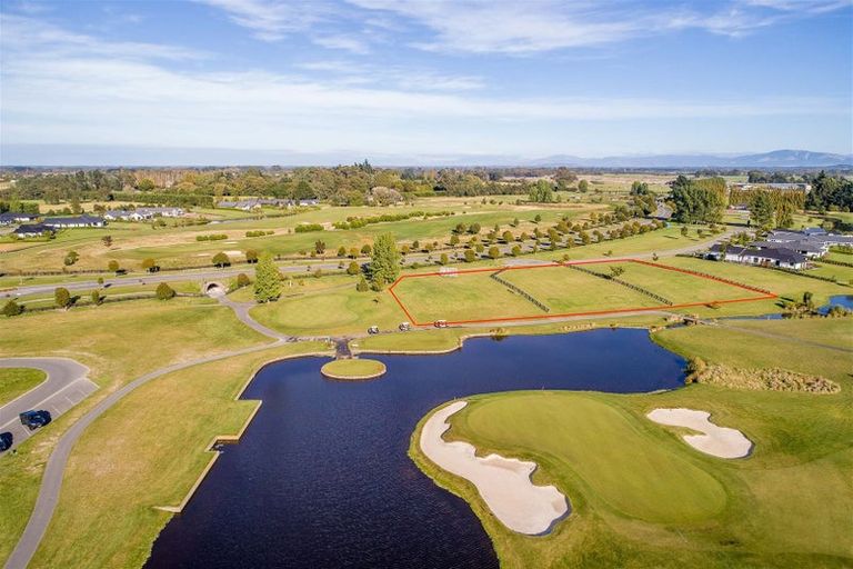 Photo of property in 11 Taerutu Lane, Pegasus, 7612