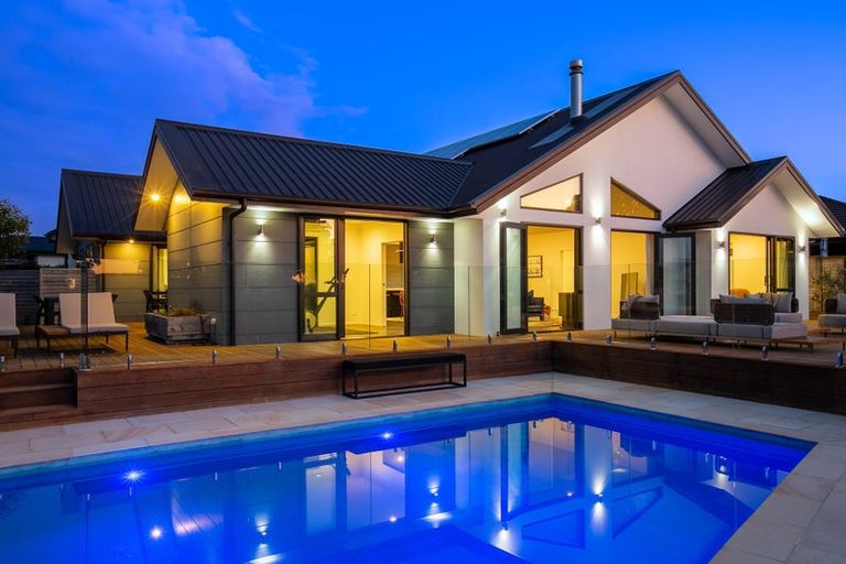 Photo of property in 49b Links Drive, Waiwhakaiho, New Plymouth, 4312