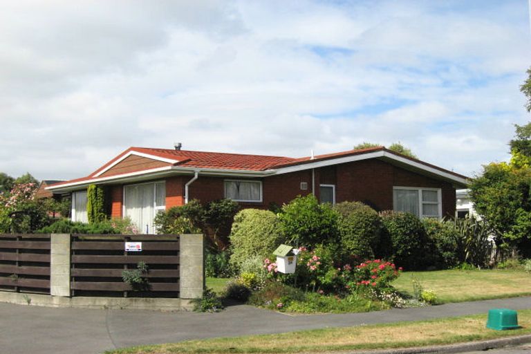 Photo of property in 30 Kent Lodge Avenue, Avonhead, Christchurch, 8042