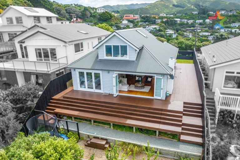Photo of property in 46 Milne Terrace, Island Bay, Wellington, 6023