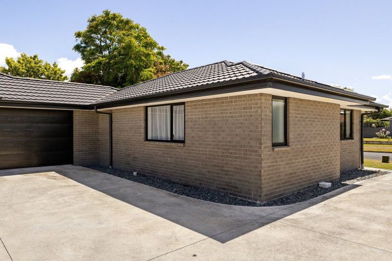Photo of property in 4/15 Dover Road, Saint Andrews, Hamilton, 3200