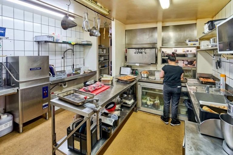 Photo of property in 612 Marine Drive, Days Bay, Lower Hutt, 5013