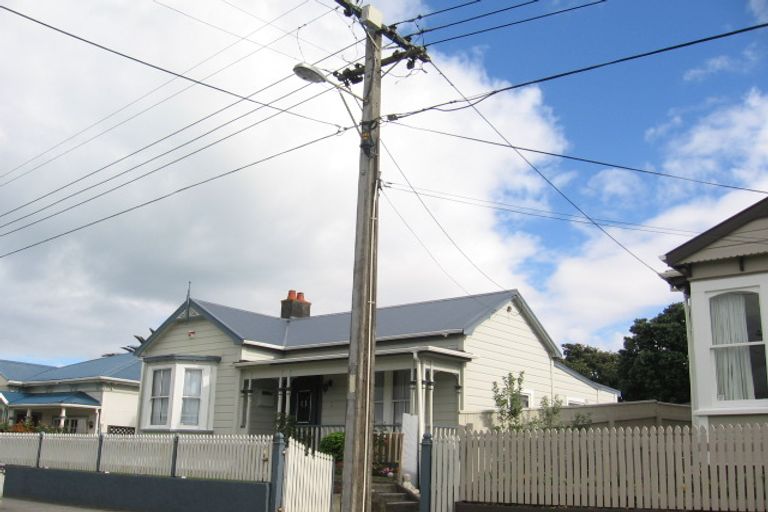 Photo of property in 17 Bay Street, Petone, Lower Hutt, 5012