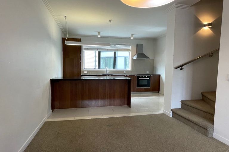 Photo of property in 303 Murphys Road, Flat Bush, Auckland, 2019