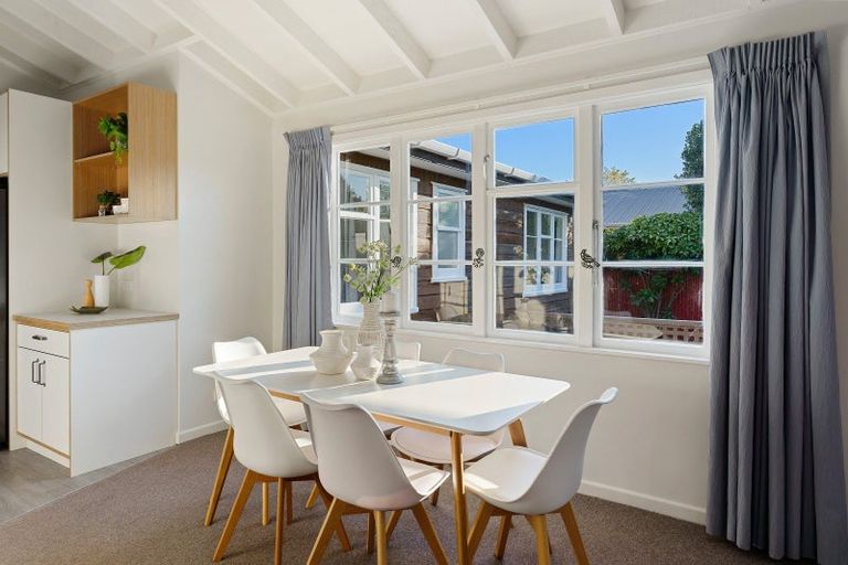 Photo of property in 53a Tiromoana Road, Raumati South, Paraparaumu, 5032