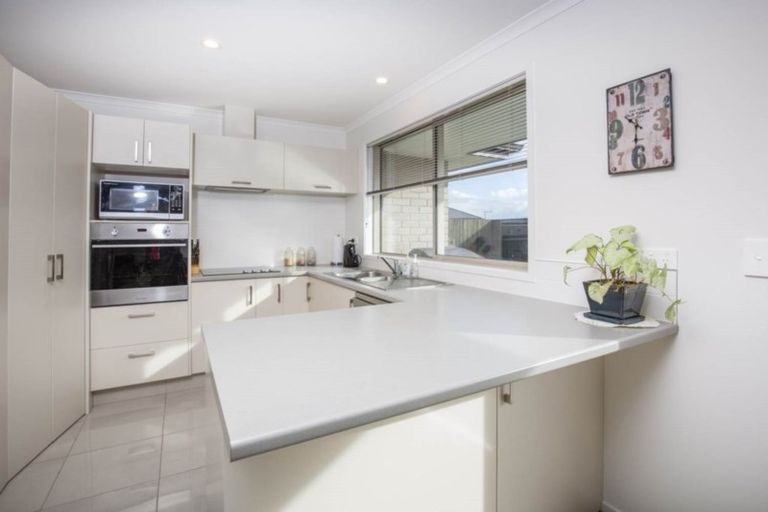 Photo of property in 11 Ribbonwood Close, Te Kauwhata, 3710