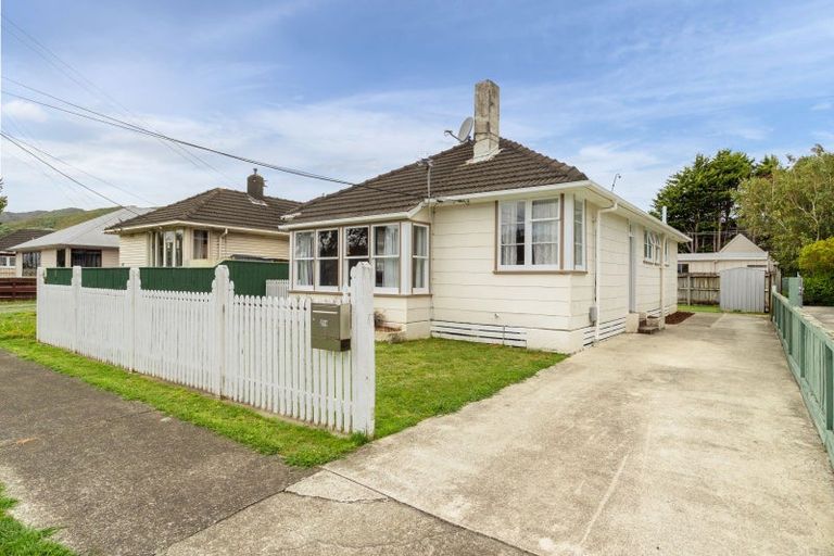Photo of property in 274 Oxford Terrace, Avalon, Lower Hutt, 5011