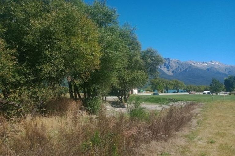 Photo of property in 51 Benmore Place, Glenorchy, 9372