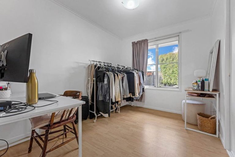 Photo of property in 80 Grove Road, Papakura, 2110