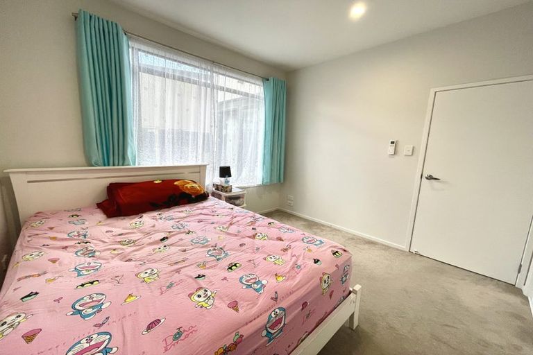 Photo of property in 23 Liberation Road, Papakura, 2110