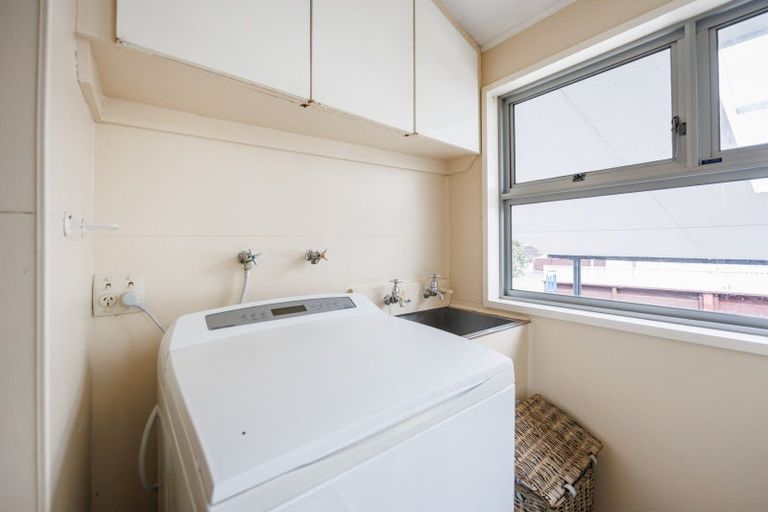 Photo of property in 30 Kennedy Avenue, Feilding, 4702