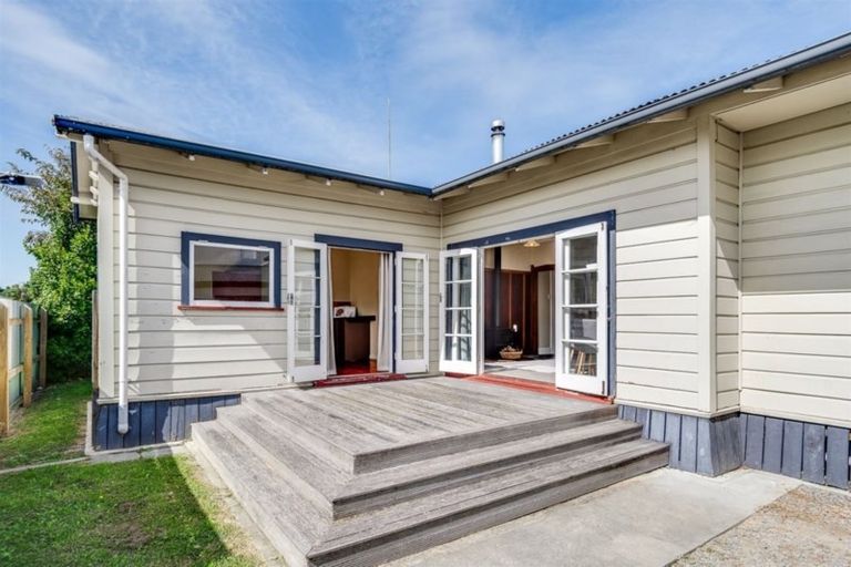 Photo of property in 99 Riverbend Road, Onekawa, Napier, 4110