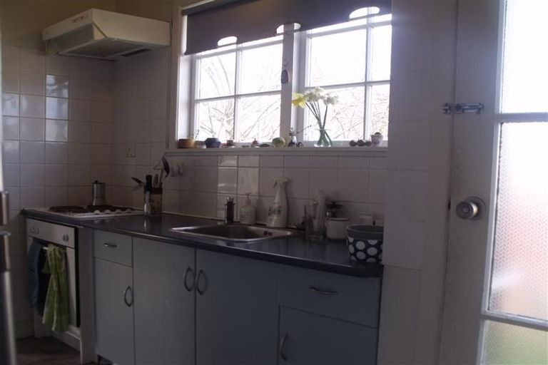 Photo of property in 1 James Cook Street, Havelock North, 4130