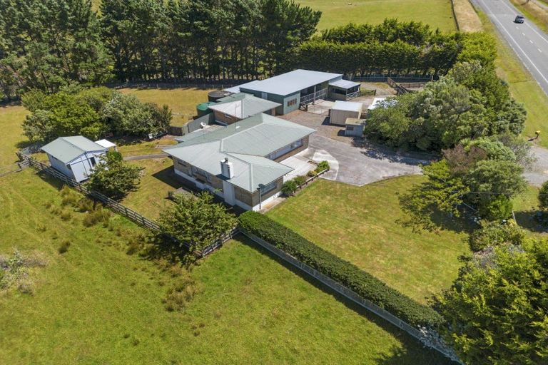 Photo of property in 1797 State Highway 3, Awahuri, Palmerston North, 4479