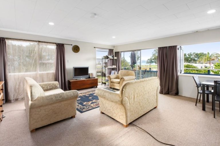 Photo of property in 14 Harbour View Road, Omokoroa, 3114