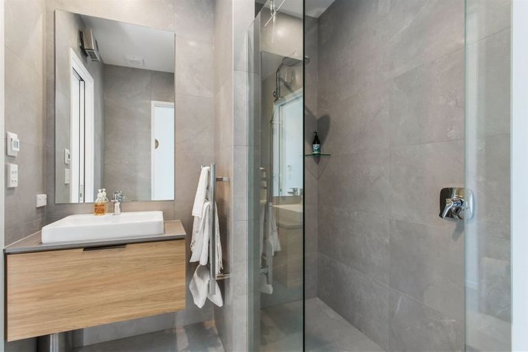 Photo of property in 58 Wai-iti Terrace, Burnside, Christchurch, 8052