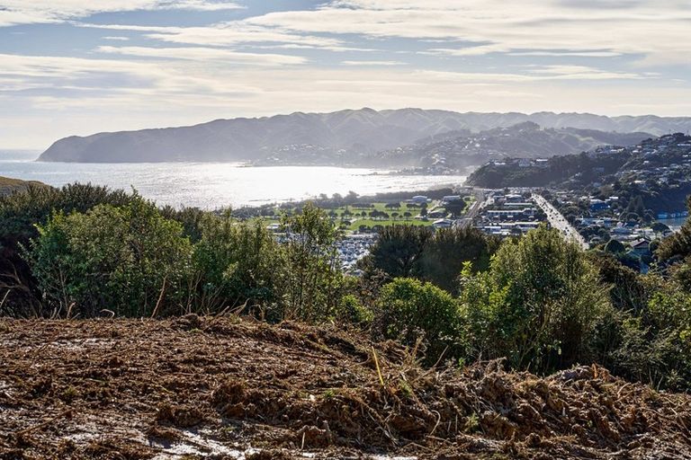 Photo of property in 23 Seascape View, Paremata, Porirua, 5024