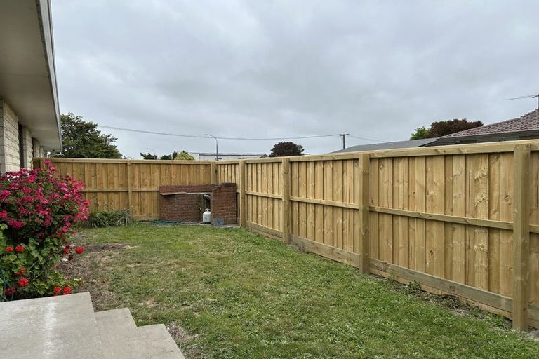 Photo of property in 2/34 Wilson Street, Islington, Christchurch, 8042