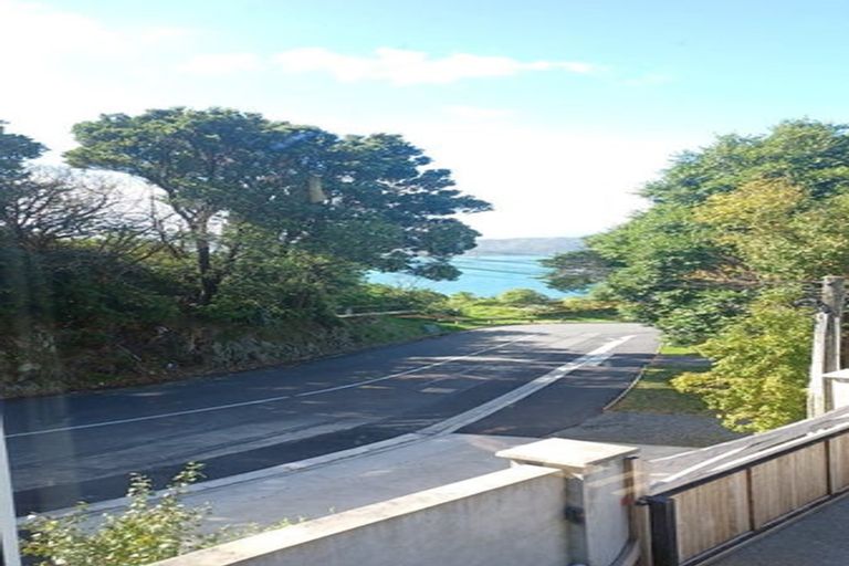 Photo of property in 90 Awa Road, Seatoun, Wellington, 6022