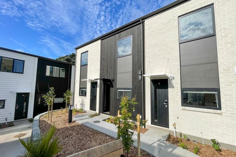 Photo of property in 13 Whanui Place, Mangere Bridge, Auckland, 2022