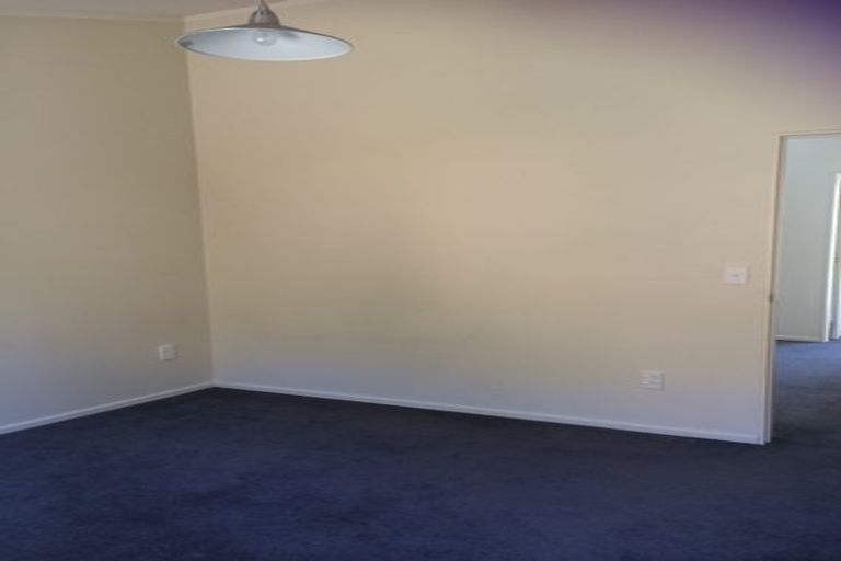 Photo of property in 4 Mitika Way, Strathmore Park, Wellington, 6022