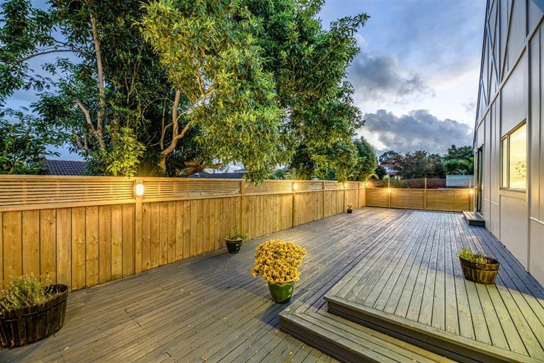 Photo of property in 164 Sturges Road, Henderson, Auckland, 0612