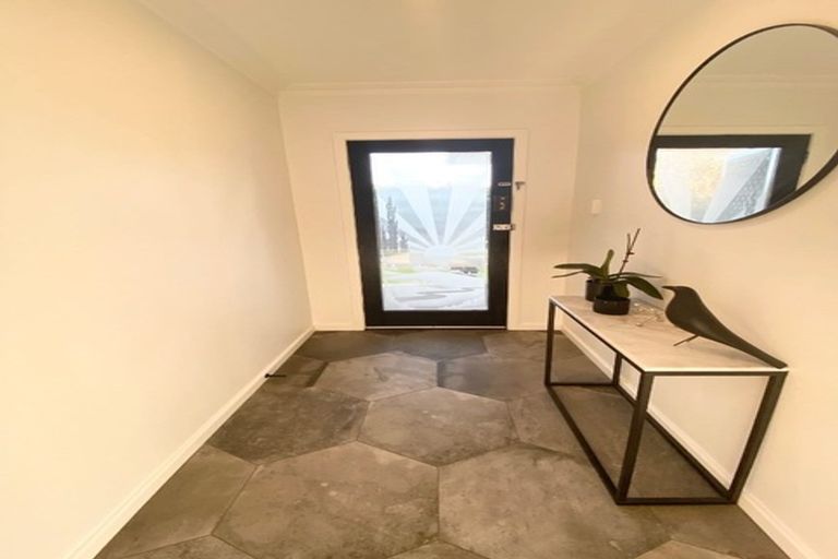 Photo of property in 65 Govett Avenue, Frankleigh Park, New Plymouth, 4310