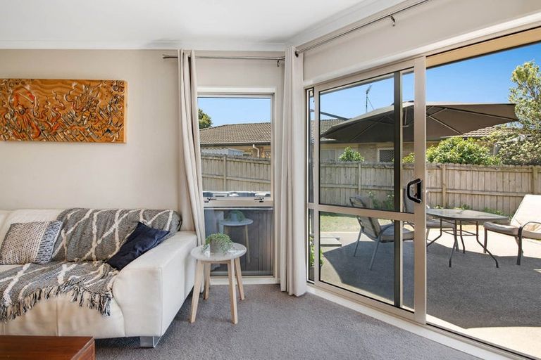 Photo of property in 31 Te Kauri Place, Helensville, 0800