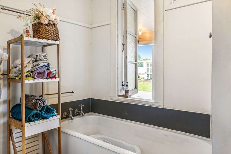 Photo of property in 120 Derby Street, Westport, 7825