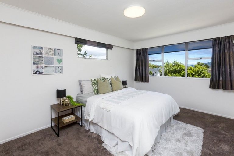 Photo of property in 15 Haylock Grove, Totara Park, Upper Hutt, 5018