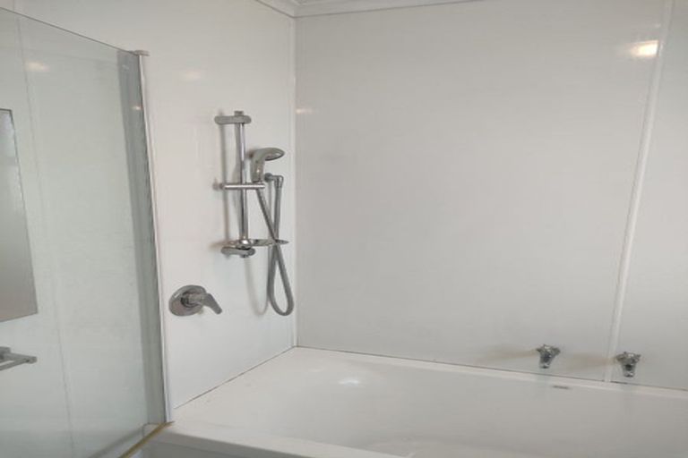 Photo of property in 3 Windsor Street, Solway, Masterton, 5810