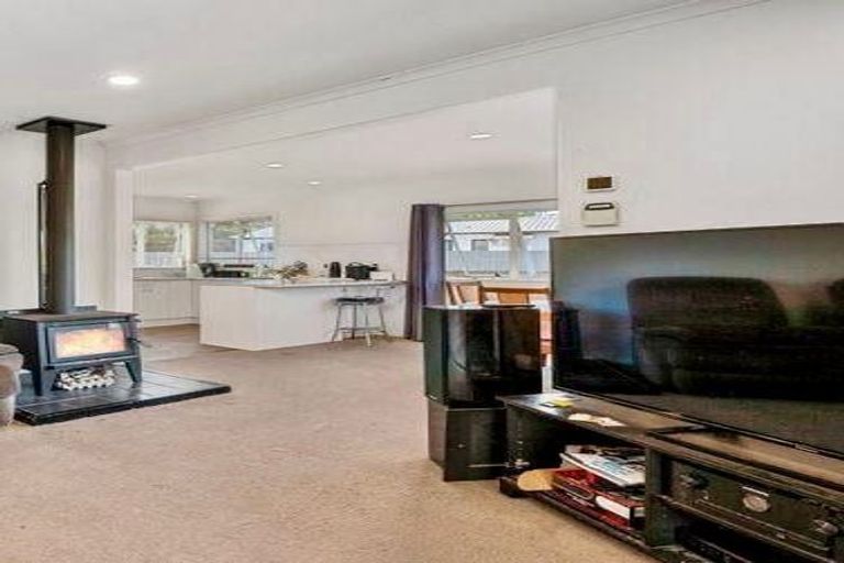 Photo of property in 64d Fairview Road, Western Heights, Rotorua, 3015