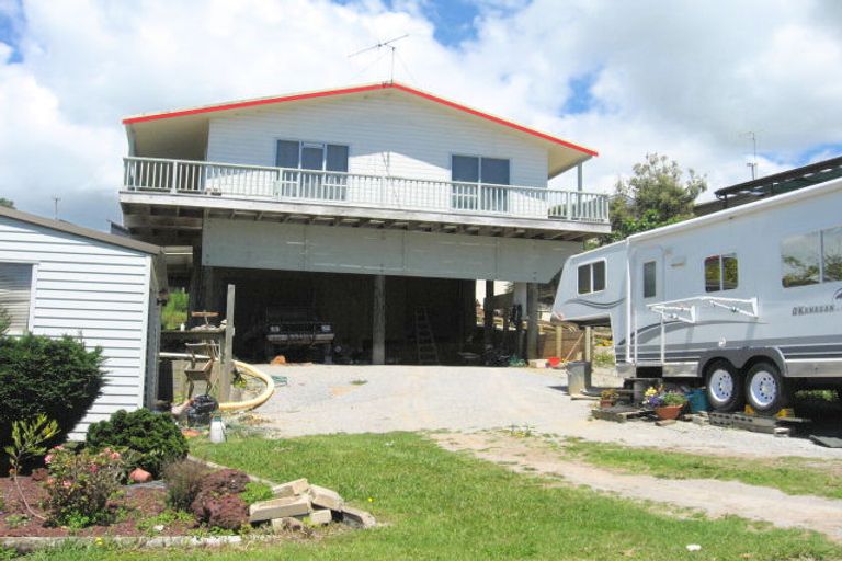 Photo of property in 48 Stratford Drive, Cable Bay, 0420