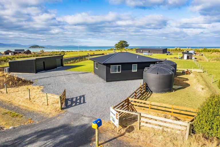 Photo of property in 219 Moturata Road, Taieri Beach, Brighton, 9091