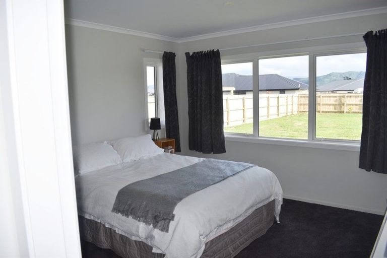 Photo of property in 8 Hartley Avenue, Carterton, 5713