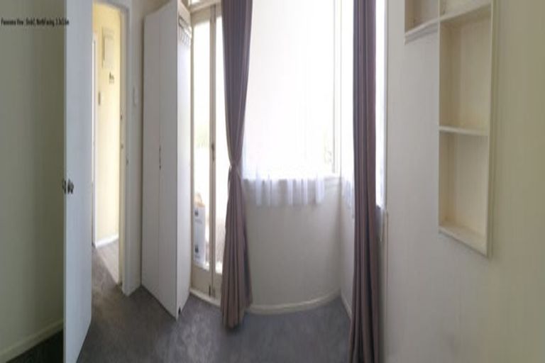 Photo of property in 1/74 Onewa Road, Northcote Point, Auckland, 0627